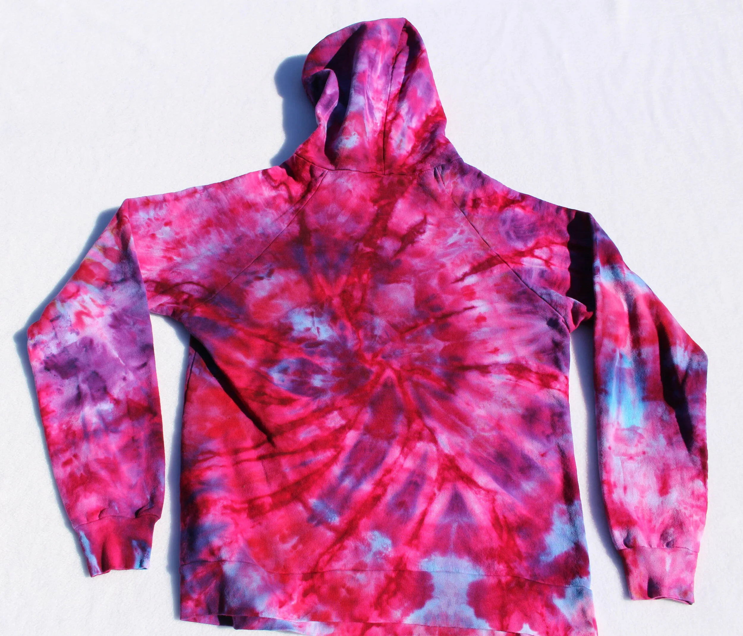 Adult size medium fuchsia and purple ice dyed tie dye hoodie — Fun